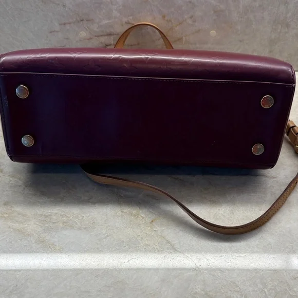 Louis Vuitton Authentic Vernis Brea Handbag with COA - Picture 13 of 15